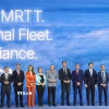 Tổng Thư ký NATO Mark Rutte (thứ 5, phải) cùng các đại biểu chụp ảnh chung tại Diễn đàn Công nghiệp Quốc phòng ở Ankara, Thổ Nhĩ Kỳ. (Ảnh: AA/TTXVN phát)