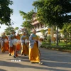 Đông đảo đại biểu, tăng ni, phật tử trong nước cùng đại biểu đến từ 85 quốc gia và vùng lãnh thổ tham dự khai mạc Đại lễ Phật đản Liên hợp quốc 2025 tại Học viện Phật giáo Việt Nam Thành phố Hồ Chí Minh ở xã Lê Minh Xuân, huyện Bình Chánh. (Ảnh: Thanh Vũ/TTXVN)
