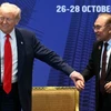 Tổng thống Mỹ Donald Trump và Thủ tướng Malaysia Anwar Ibrahim trong cuộc gặp bên lề Hội nghị Cấp cao ASEAN lần thứ 47 tại Kuala Lumpur. (Nguồn: Reuters)