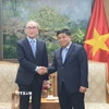  Thêm thẻ Chú thích Phó Thủ tướng Nguyễn Chí Dũng tiếp Chủ tịch Tập đoàn Korea Telecom Young Shub Kim. (Ảnh: Chu Thanh Vân/TTXVN)