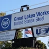 Biển hiệu bên ngoài nhà máy thép US Steel ở bang Michigan, Mỹ. (Ảnh: Reuters/TTXVN)