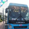 Xe ôtô khách chở nhiều hơn 13 khách so với quy định. (Ảnh: TTXVN phát)