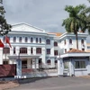 Trụ sở các cơ quan Mặt trận tổ quốc và đoàn thể tỉnh Bạc Liêu cũ được đề xuất giao cho Trung tâm Phát triển Quỹ đất để khai thác bán đấu giá hoặc mời gọi đầu tư. (Ảnh: Tuấn Kiệt/TTXVN)