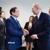 Thủ tướng Phạm Minh Chính với ông Marcus Wallenberg, Chủ tịch Hội đồng quản trị Tập đoàn SEB. (Ảnh: Dương Giang/TTXVN)