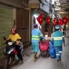 Hà Nội thí điểm cơ giới hóa xe thu gom rác trong ngõ hẹp