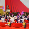 Các đại biểu biểu quyết thông qua Dự thảo Nghị quyết Đại hội Đại biểu Đảng bộ tỉnh Quảng Ngãi lần thứ nhất, nhiệm kỳ 2025-2030. (Ảnh: Lê Phước Ngọc/TTXVN)