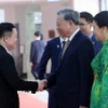 Tổng Thư ký ASEAN Kao Kim Hourn đón Tổng Bí thư Tô Lâm và Phu nhân. (Ảnh: Thống Nhất/TTXVN)
