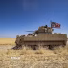 Binh sỹ Mỹ tuần tra tại thị trấn al-Malikiya, tỉnh Hasakeh (Syria). (Ảnh: al-monitor.com/TTXVN)