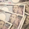 Đồng tiền mệnh giá 10.000 yen của Nhật Bản. (Ảnh: THX/TTXVN)