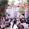 Người dân chen chân tại khu vực Đền Thượng trong ngày chính lễ Giỗ Tổ Hùng Vương. (Ảnh: Hoàng Hùng/TTXVN)