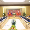 Thủ tướng Lê Minh Hưng hội đàm với Thủ tướng Slovakia Robert Fico. (Ảnh: Dương Giang/TTXVN)