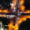 Tại nút giao thông cầu vượt Cổ Linh. (Ảnh: Minh Quyết/TTXVN)