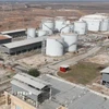 Nhà máy chế biến dầu của Iran ở Ahvaz, tỉnh Khuzestan. (Ảnh: IRNA/TTXVN)