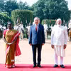 Tổng thống Droupadi Murmu và Thủ tướng Narendra Modi đồng chủ trì Lễ đón trọng thể Tổng Bí thư, Chủ tịch nước Tô Lâm thăm cấp Nhà nước tới Cộng hòa Ấn Độ. (Ảnh: Thống Nhất/TTXVN)