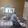 Các bệnh nhân nghi bị ngộ độc sau khi ăn bánh mỳ nằm điều trị tại Bệnh viện Đa khoa Vũng Tàu. (Ảnh: Hoàng Nhị/TTXVN)