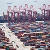 Cảng hàng hóa ở Thượng Hải, Trung Quốc. (Ảnh: AFP/TTXVN)