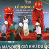 Các đại biểu thực hiện nghi thức khởi công dự án. (Ảnh: Tuấn Phi/TTXVN)