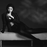 Á hậu Minh Kiên nghiêm túc theo đuổi sự nghiệp diễn xuất ở tuổi 22