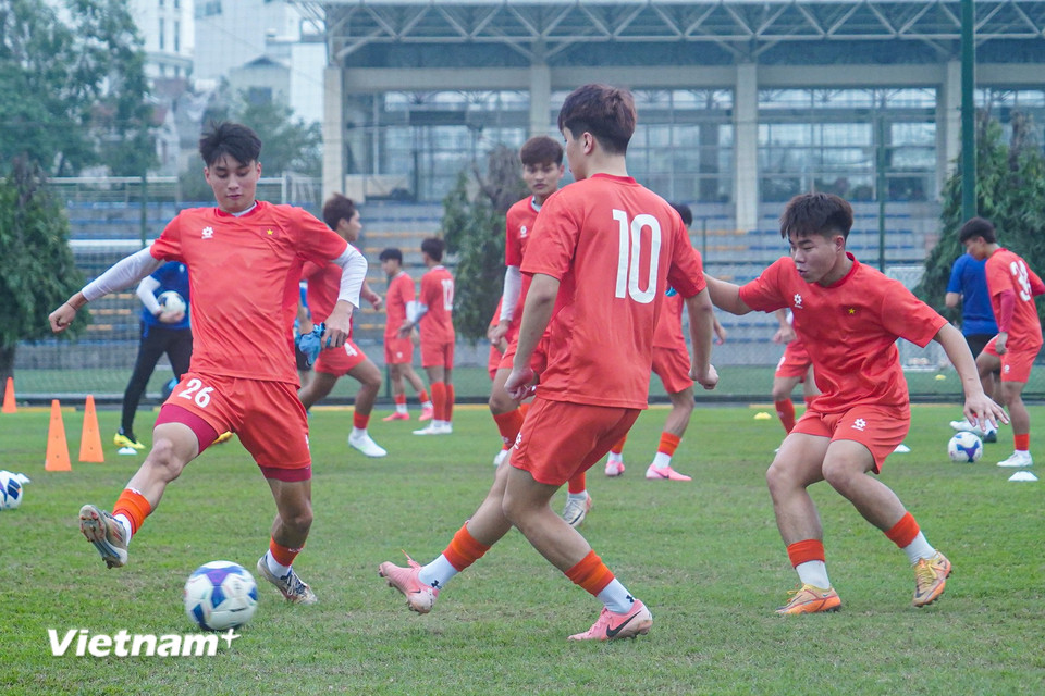 Sau giai đoạn tập trung tập luyện tại Trung tâm đào tạo bóng đá trẻ Việt Nam, tuyển U17 Việt Nam sẽ sang Oman tập huấn từ ngày 23/3 đến 29/3/2025. (Ảnh: Việt Anh/Vietnam+)