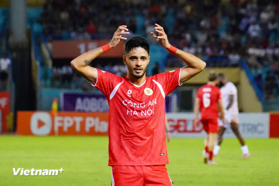 Tối 13/9, chủ nhà Công an Hà Nội giành chiến thắng 2-0 trước đội khách Hải Phòng ở trận đấu sớm vòng 6 V-League 2025/26. (Ảnh: Việt Anh/Vietnam+)