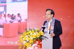 Bộ trưởng Bộ Dân tộc và Tôn giáo Đào Ngọc Dung phát biểu tại lễ khởi công Dự án đầu tư cơ sở vật chất cho trường phổ thông vùng cao Việt Bắc, Thái Nguyên. (Ảnh: Dương Giang/TTXVN)