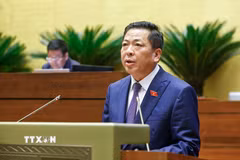 Bộ trưởng Bộ Xây dựng Trần Hồng Minh phát biểu giải trình, làm rõ một số vấn đề đại biểu Quốc hội nêu. (Ảnh: Doãn Tấn/TTXVN)