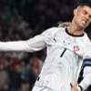 Ronaldo phải nhận thẻ đỏ đầu tiên trong màu áo Bồ Đào Nha. (Nguồn: Getty Images)