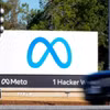 Biểu tượng của Công ty Meta tại trụ sở công ty ở Menlo Park, California (Mỹ). (Ảnh: AP/TTXVN)