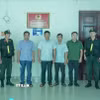 Ông Võ Chí Công (thứ 3 từ trái sang) cùng 3 cán bộ dưới quyền ở Ban Tổ chức Tỉnh ủy Sóc Trăng (cũ) bị khởi tố bị can, bắt tạm giam về tội “Lợi dụng chức vụ, quyền hạn trong khi thi hành công vụ.” (Ảnh: TTXVN phát)