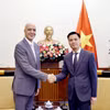 Thứ trưởng Bộ Ngoại giao Đặng Hoàng Giang tiếp Đại sứ Maroc tại Việt Nam Jamale Chouaibi. (Nguồn: Bộ Ngoại giao)