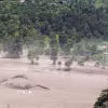 Khu vực bị tàn phá do lũ quét cuốn theo bùn đất tại huyện Rasuwa, Nepal, ngày 26/8/2026. (Ảnh: ANI/TTXVN phát)
