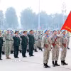 Đội Công binh số 4 thực hiện nghi lễ chào cờ tại lễ báo công dâng Bác. (Ảnh: An Đăng/TTXVN)