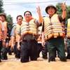 Thủ tướng Phạm Minh Chính chỉ đạo công tác cứu hộ, cứu nạn tại Thái Nguyên. (Ảnh: Dương Giang/TTXVN)