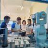 Các trường tăng cường hợp tác với doanh nghiệp, tận dụng những quy định mới để mở rộng đào tạo theo đặt hàng. (Ảnh: Diệu Thúy/TTXVN)