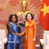 Phó Chủ tịch Quốc hội Nguyễn Thị Thanh tiếp Trưởng đại diện Cơ quan LHQ về bình đẳng giới và trao quyền cho phụ nữ (UN Women) Caroline Nyamayemombe. (Ảnh: Phương Hoa/TTXVN)