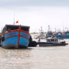 Khẩn trương hỗ trợ ngư dân khắc phục sự cố tàu cá bị chìm