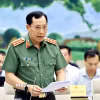 Thượng tướng Lê Văn Tuyến, Thứ trưởng Bộ Công an thuyết trình về nội dung cơ bản của dự thảo. (Ảnh: Doãn Tấn/TTXVN)