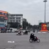 Giao thông tại ngã 6 Ô Chợ Dừa. (Ảnh: Quốc Lũy/TTXVN)