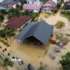 Cảnh ngập lụt sau những trận mưa lớn tại tỉnh Aceh, Indonesia. (Ảnh: THX/TTXVN)