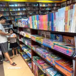 Một cửa hàng bán sách. (Nguồn: Vietnam+)