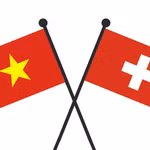 Quốc kỳ Việt Nam và Thụy Sĩ. (Nguồn: Vietnam+)