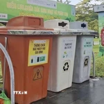 Một điểm phân loại rác được bố trí tại các khu dân cư. (Ảnh: Văn Dũng/TTXVN)