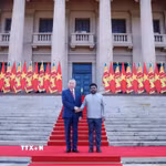 Tổng thống Sri Lanka Anura Kumara Dissanayake chủ trì lễ đón Tổng Bí thư, Chủ tịch nước Tô Lâm. (Ảnh: Thống Nhất/TTXVN)