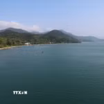 Đầm phá Tam Giang - Cầu Hai, hệ đầm phá nước lợ lớn nhất Đông Nam Á - nhìn từ cửa biển Tư Hiền, xã Vinh Lộc. (Ảnh: Hải Âu/TTXVN)