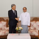 Ngoại trưởng Malaysia Datuk Seri Mohamad Hasan (trái) cùng người đồng cấp Myanmar U Tin Maung Swe tại Nay Pyi Taw ngày 19/5/2026. (Nguồn: Bộ Ngoại giao Myanmar)