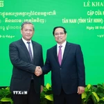 Thủ tướng Phạm Minh Chính và Thủ tướng Hun Manet hội đàm. (Ảnh: Dương Giang/TTXVN)