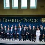 Tổng Bí thư Tô Lâm và các trưởng đoàn dự phiên khai mạc Hội đồng Hòa bình về Gaza. (Ảnh: TTXVN phát)