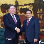 Thủ tướng Phạm Minh Chính tiếp Đại sứ Hoa Kỳ tại Việt Nam Marc Knapper chào từ biệt kết thúc nhiệm kỳ công tác. (Ảnh: Dương Giang/TTXVN)