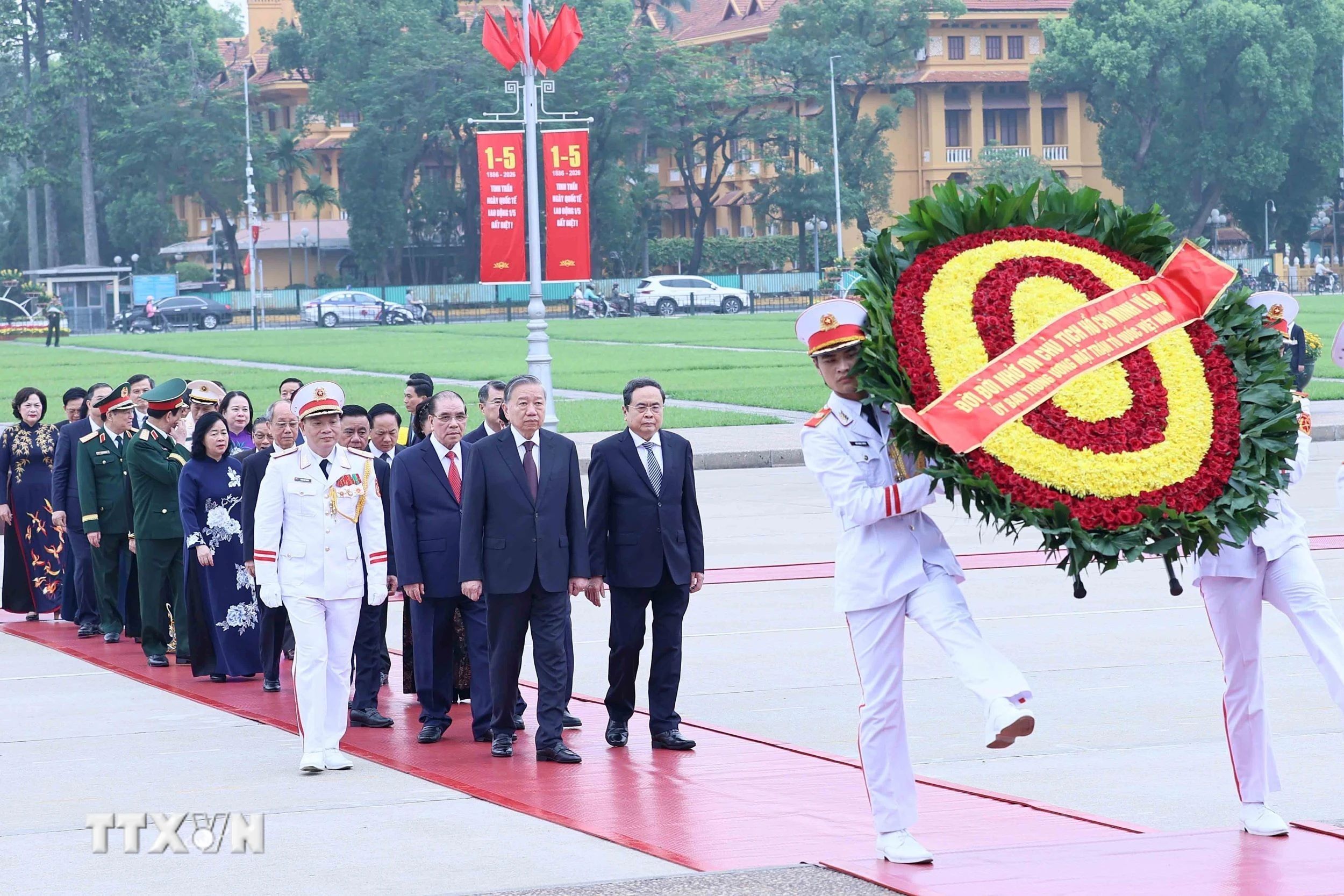 Lãnh đạo Đảng, Nhà nước vào Lăng viếng Chủ tịch Hồ Chí Minh