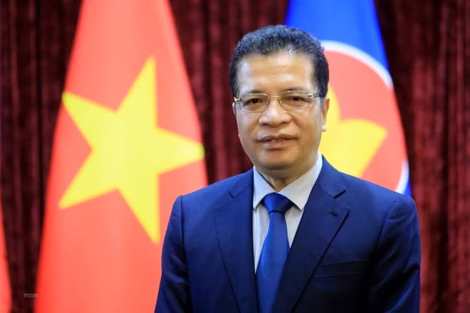 dai_su_dang_minh_khoi.jpg